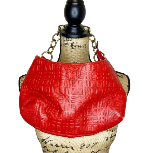 Burberry Red Embossed Hobo With Chain Strap - Picture 6 of 13